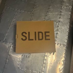 Yeezy slide bone Multiple sizes